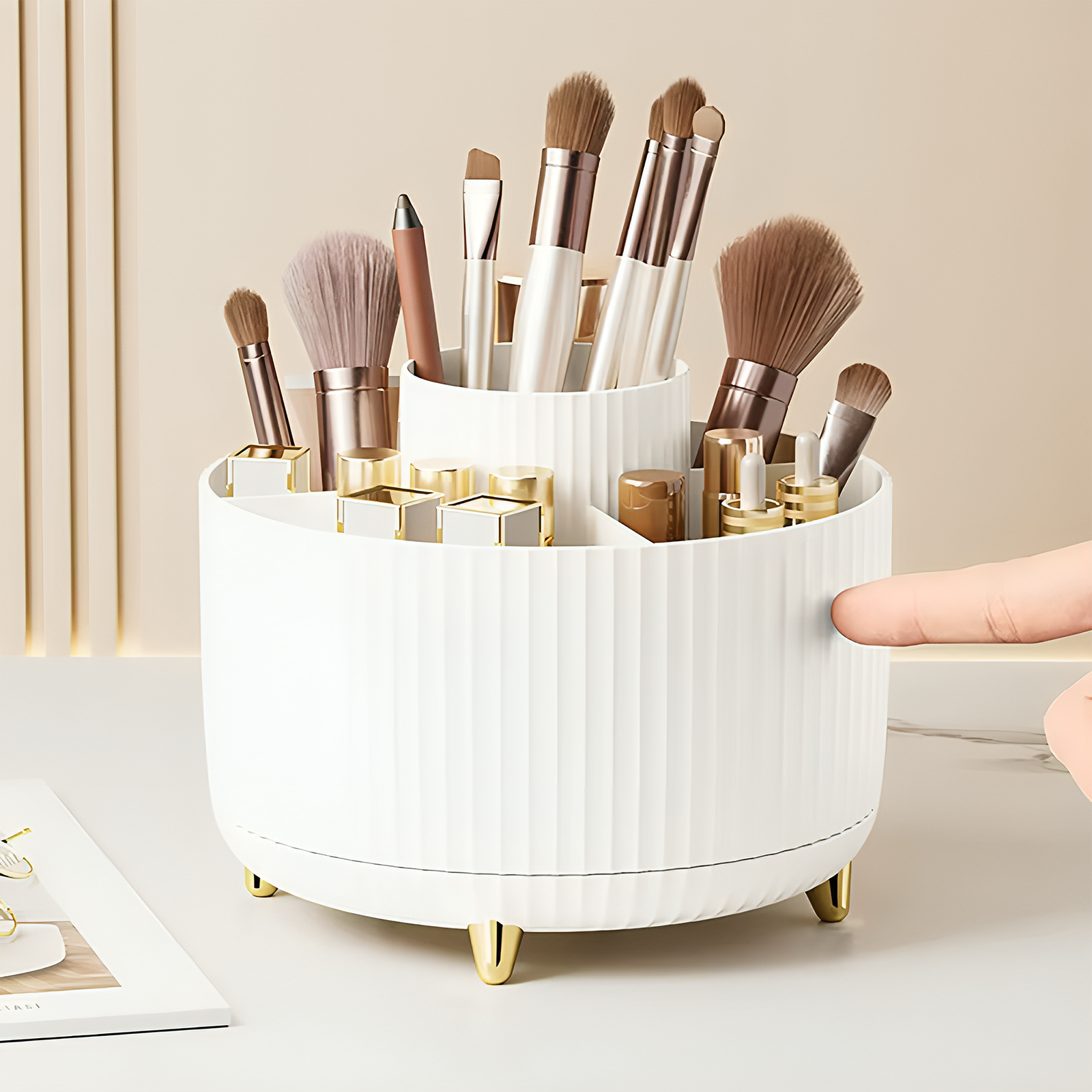 Suzi Brush Holder