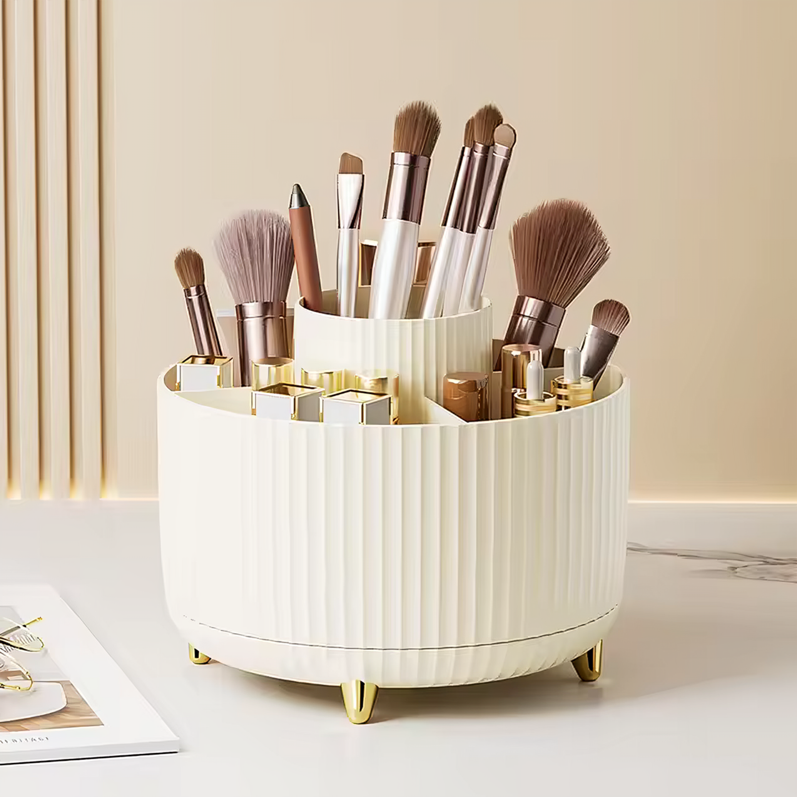 Suzi Brush Holder