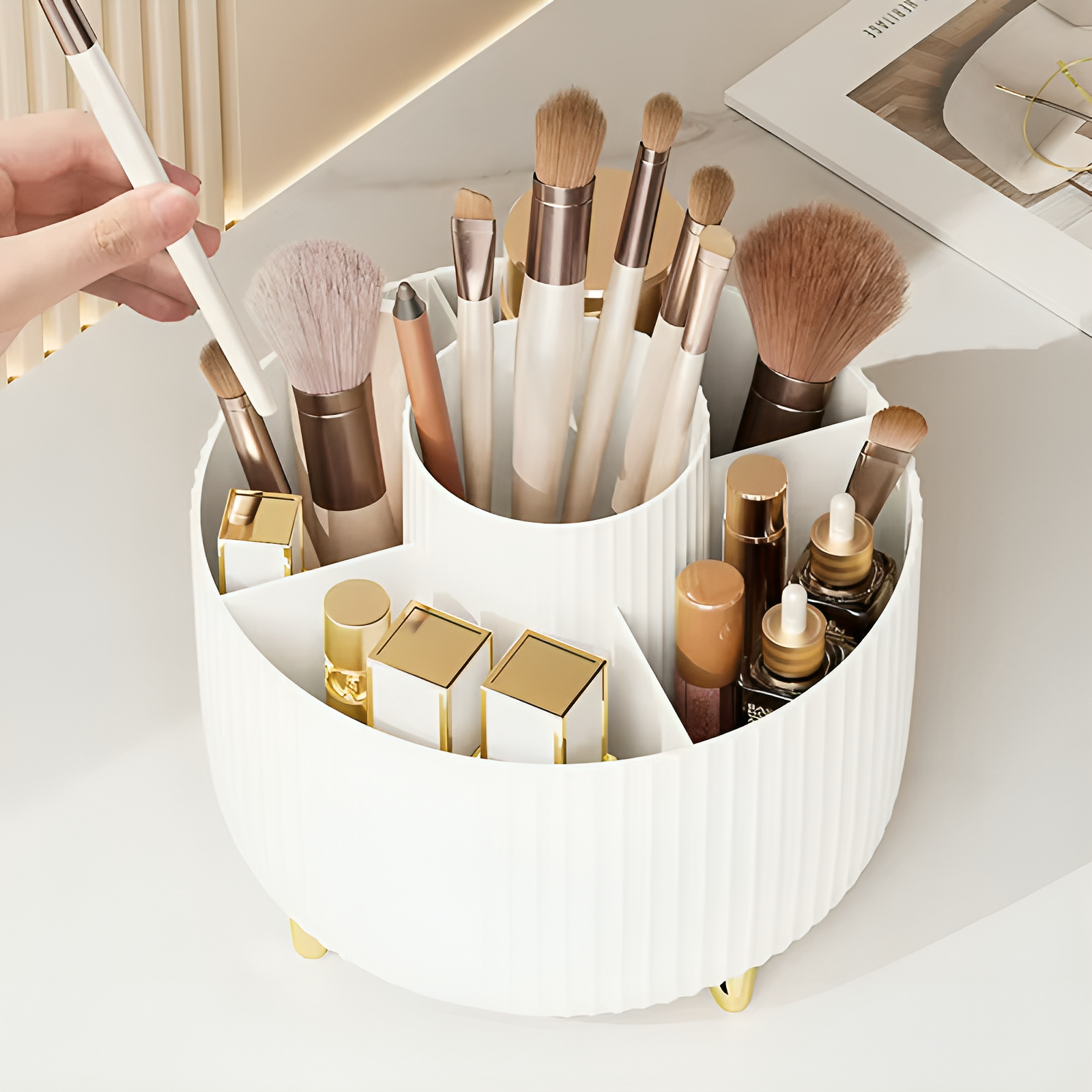 Suzi Brush Holder